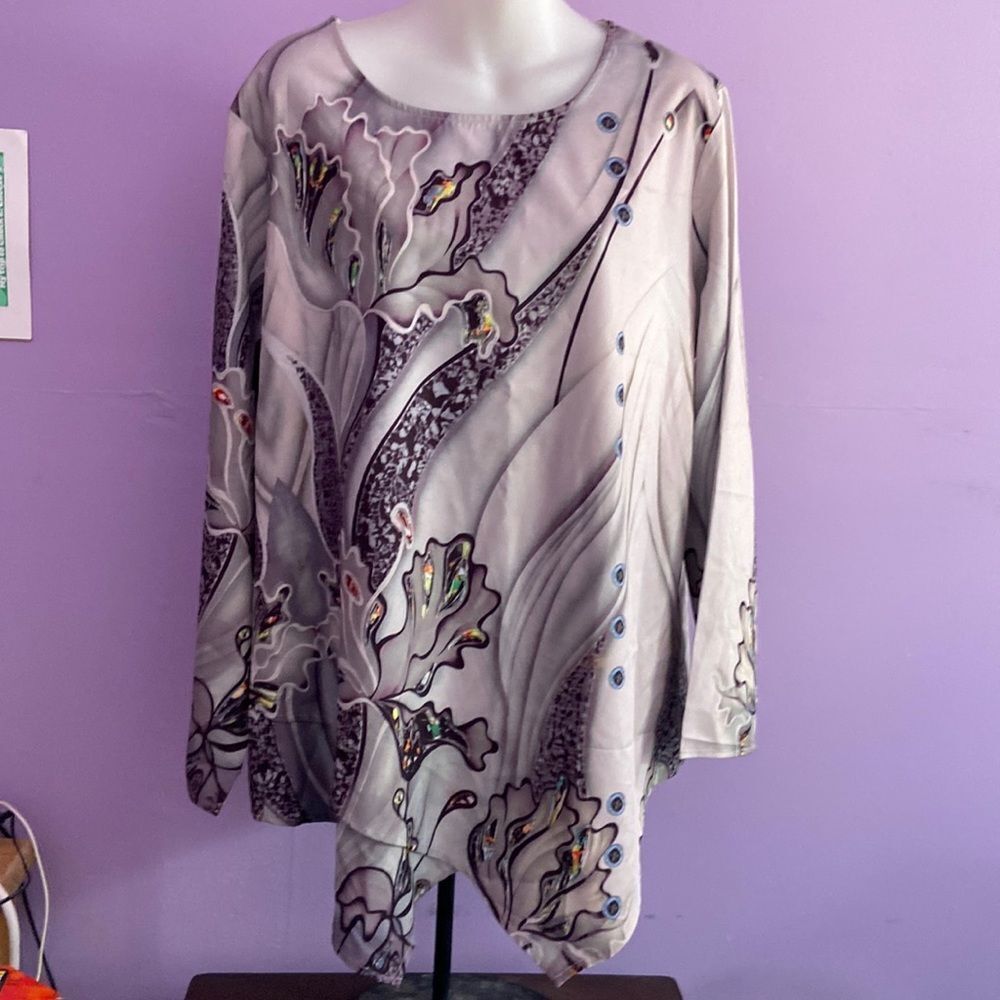 Women’s XXL Gray/Black Floral Print Long Sleeve Top – Unbranded